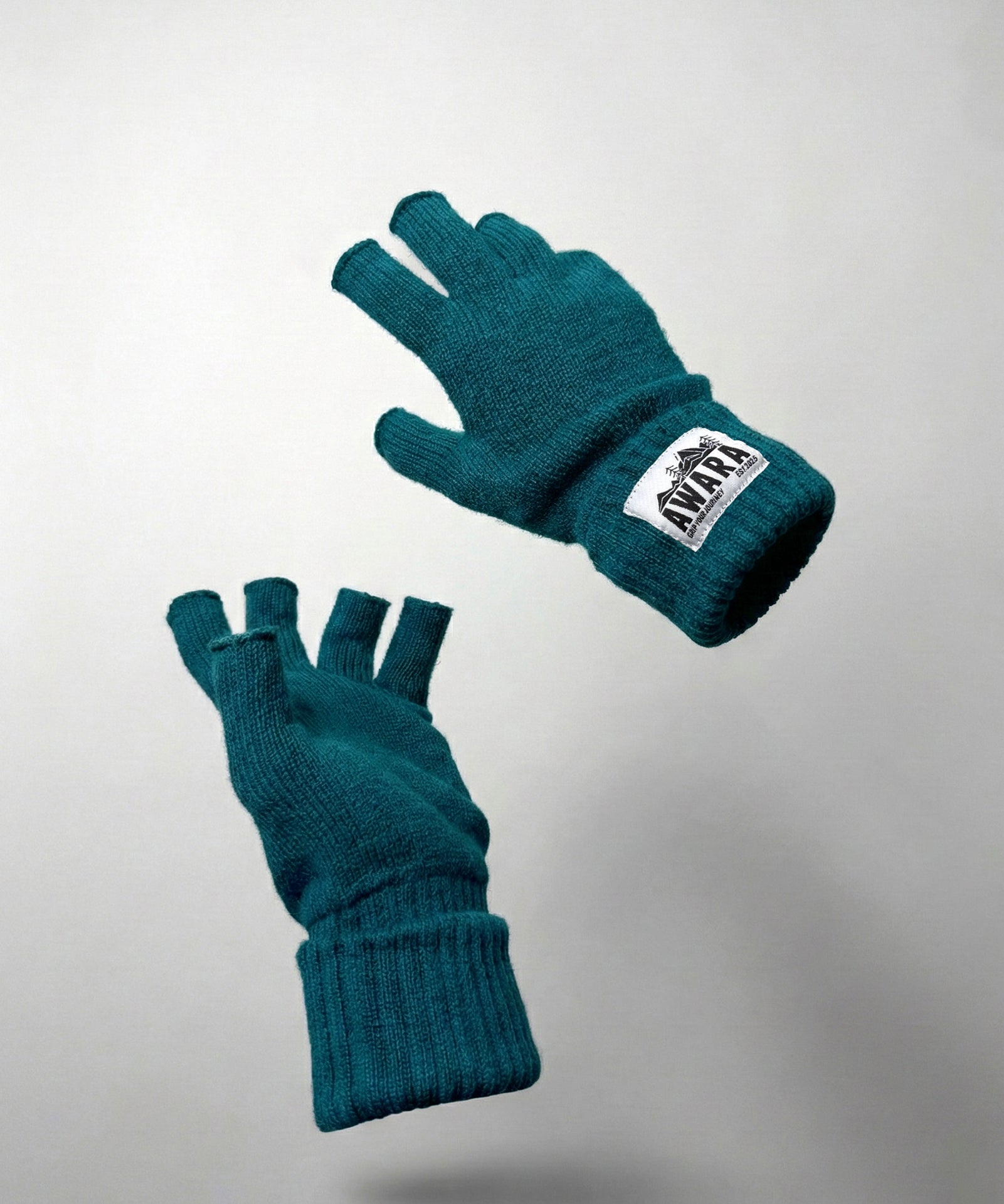 Awara Knitted Gloves